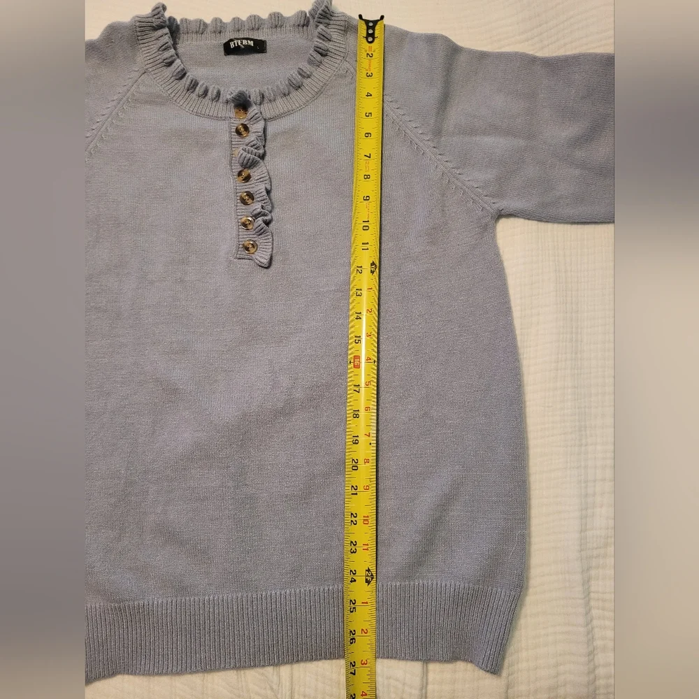 Gray Ruffle Button-Detail Sweater - Picture 4 of 5